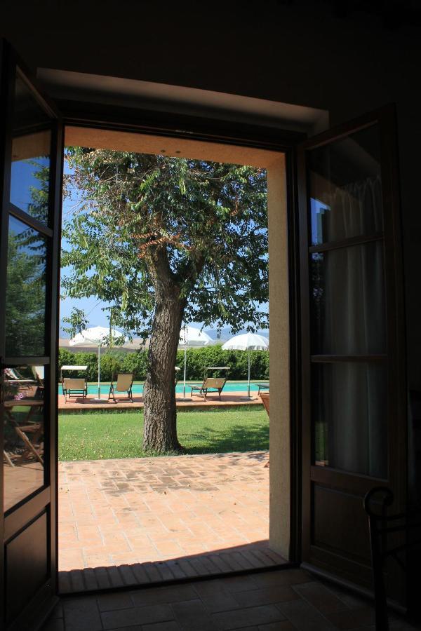 Agriturismo Piandimaggio 皮恩扎 外观 照片